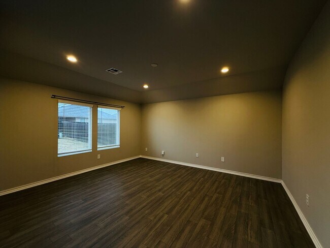 Foto del edificio - 4301 Montage Blvd