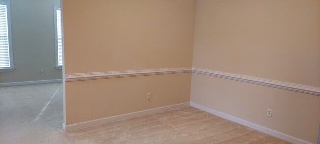 Building Photo - Harbour View