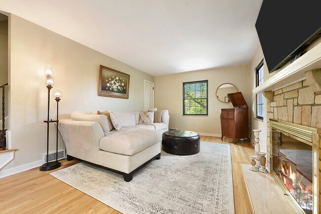 Foto del edificio - 1014 Firwood Dr