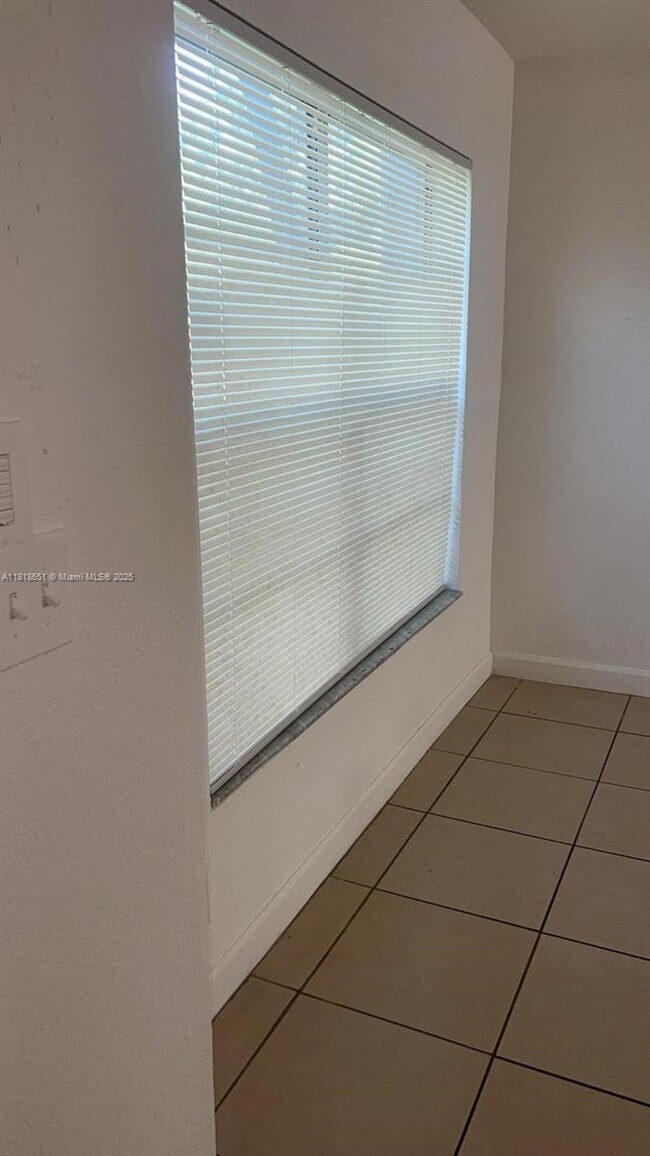 Foto del edificio - 4820 NW 9th Dr