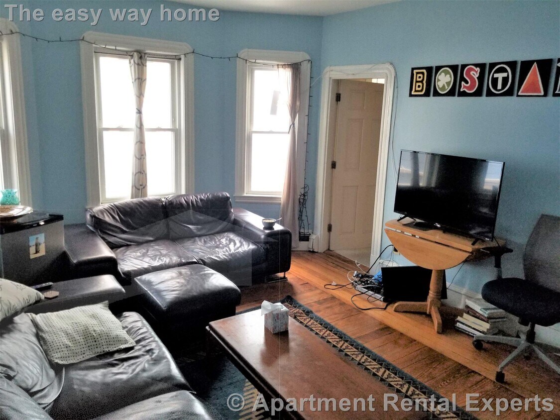 Primary Photo - 37 Charnwood Rd