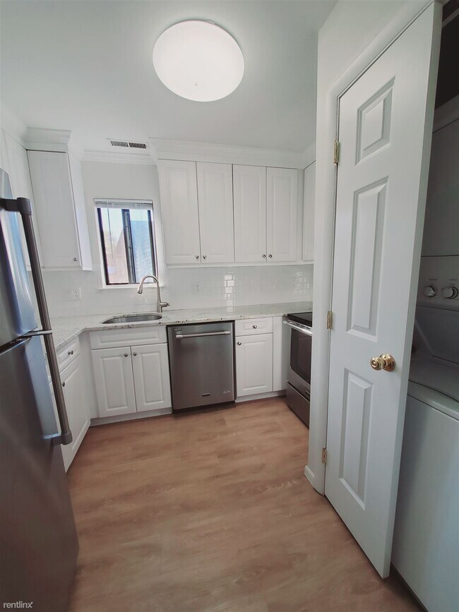 Foto del edificio - 2289 Bedford St