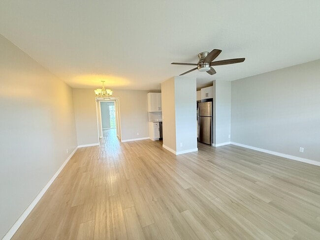 Building Photo - 328 Andover M