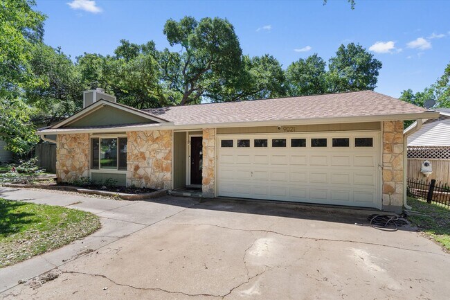 Building Photo - 9021 Texas Sun Dr, Austin, Texas 78748