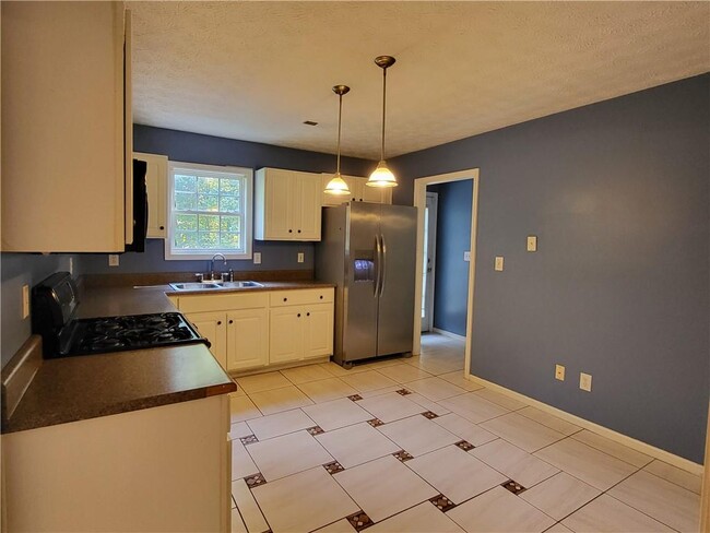 Building Photo - 556 Creekstone Dr