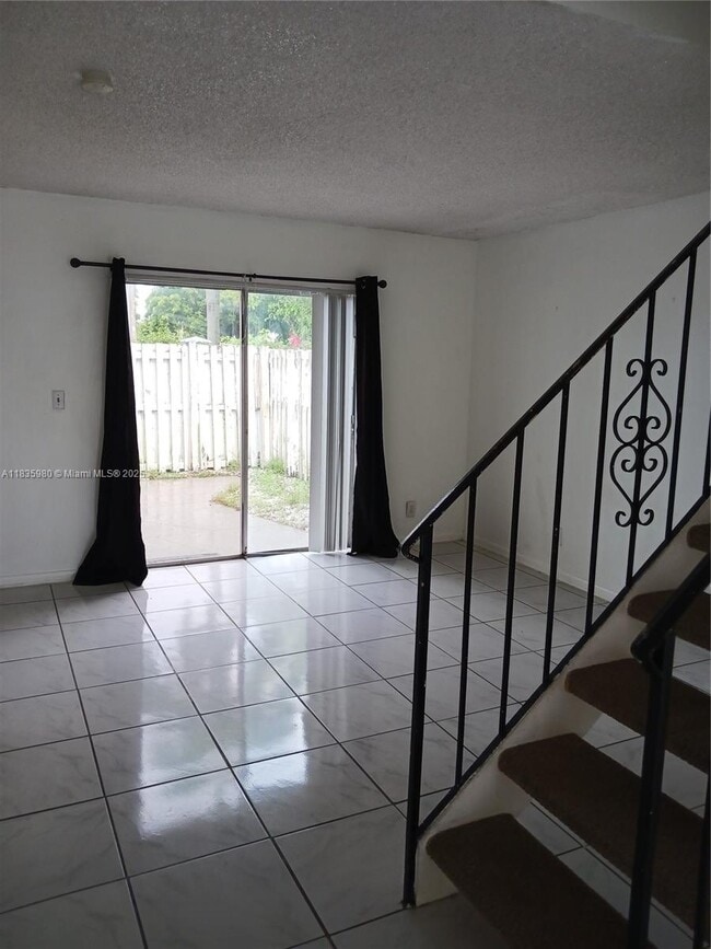Foto del edificio - 22319 SW 103rd Ave