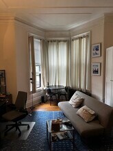 Building Photo - 172 Marlborough St