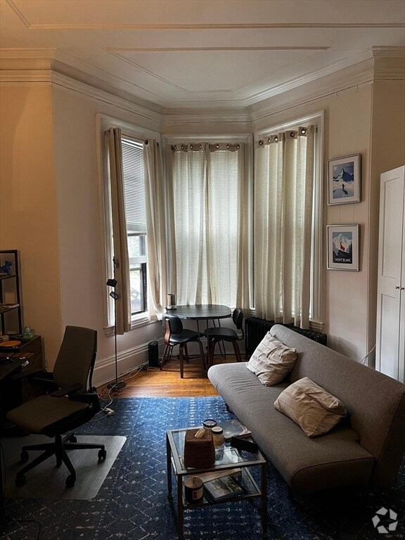 Building Photo - 172 Marlborough St