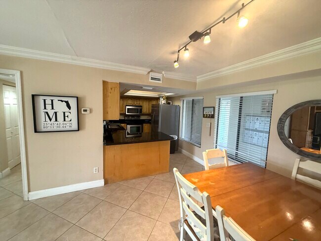 Building Photo - 2400 S Ocean Dr
