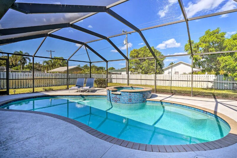 Foto principal - 859 94th Ave N