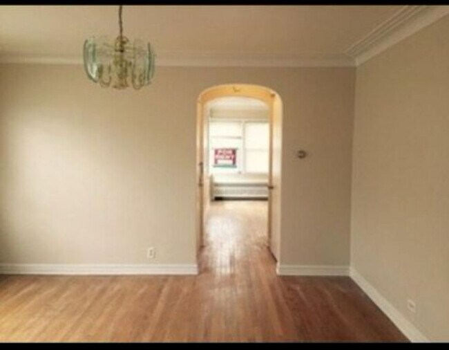 Foto del edificio - 2640 W Greenleaf Ave