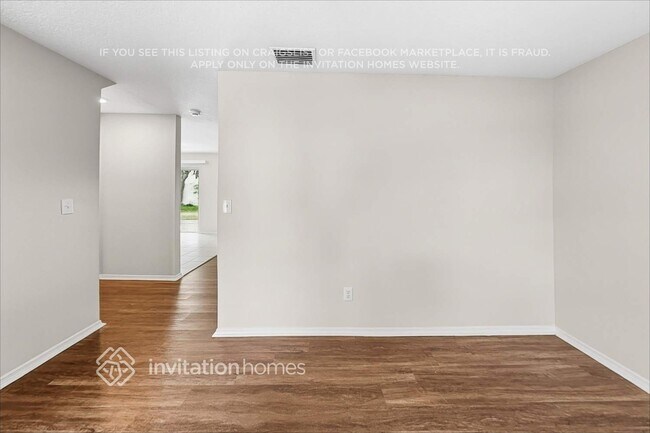 Building Photo - 13939 Jacobson Dr