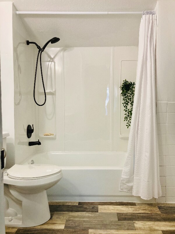 Foto del edificio - 4192 Massachusetts St