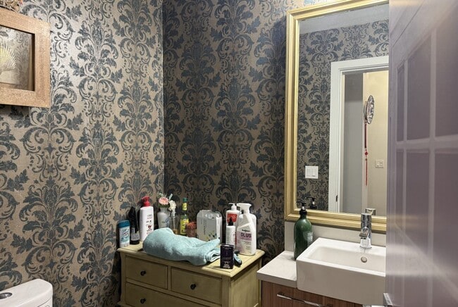 Building Photo - 8217-204B 204B St.