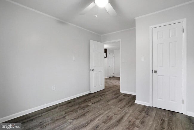 Building Photo - 205 S Princess St