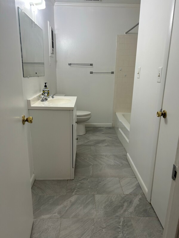 Building Photo - 1002 Ogrady Dr