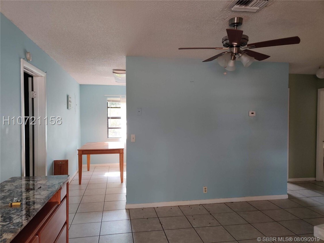 39 SE 4th Terrace, Dania Beach, FL 33004 Townhome Rentals in Dania