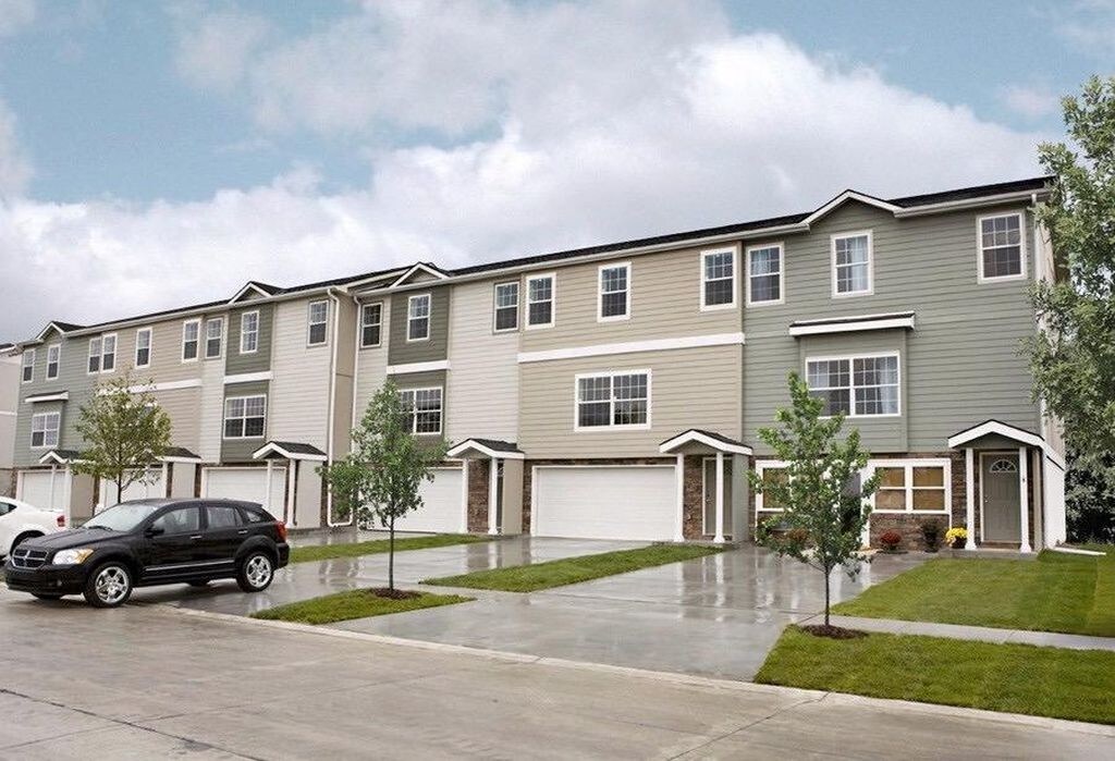 3722 Saddle Horn Trail, Ogden, KS 66517 Townhome Rentals in Ogden KS