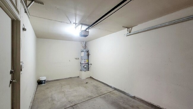 Building Photo - 8016 Cimarron Ridge Dr