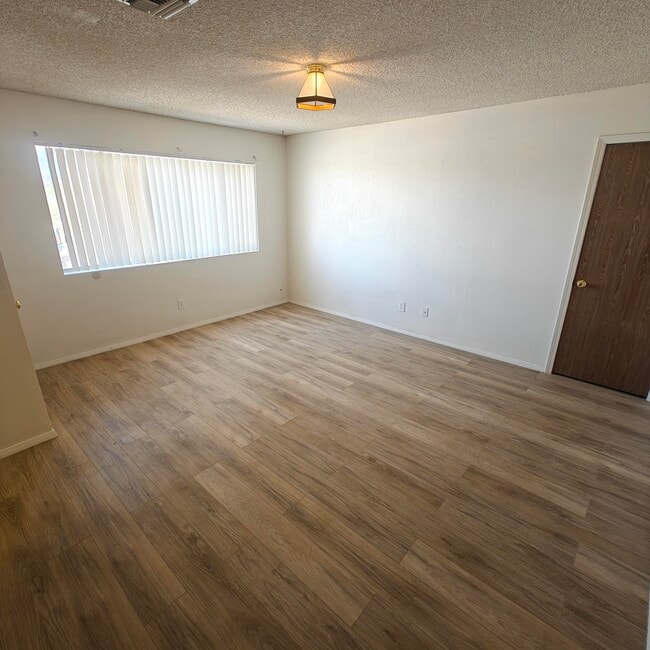 Foto del edificio - 8680 N Cortez Dr