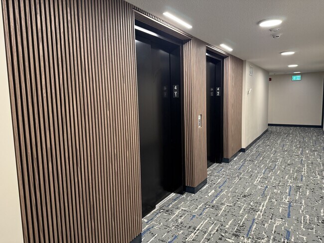 Photo du bâtiment - 8615-8108 108 St NW