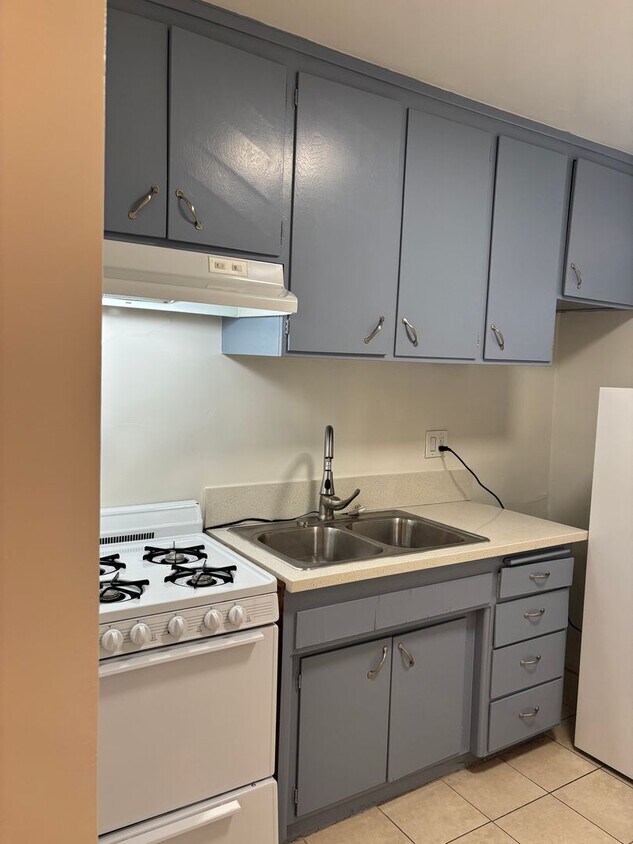 Foto principal - 220 W Spazier Ave