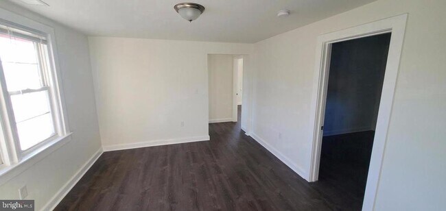Foto del edificio - 1084 S Hanover St
