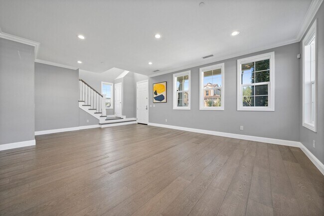 Foto del edificio - Modern Two Story Home with Huge Primary Be...