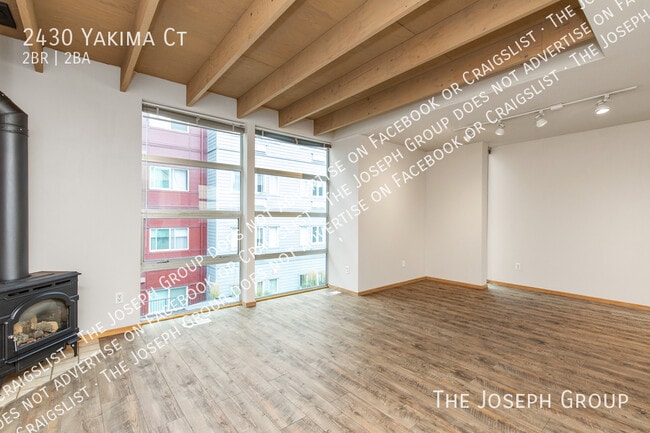 Building Photo - 2430 Yakima Ct