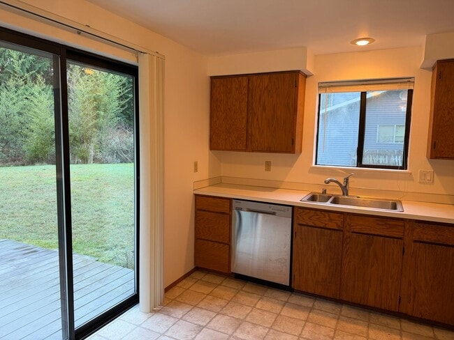 Foto del edificio - Commuter Dream and Only Five Minutes From The Clinton Ferry!