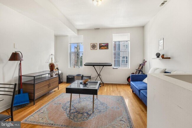 Building Photo - 1110 Mt Vernon St