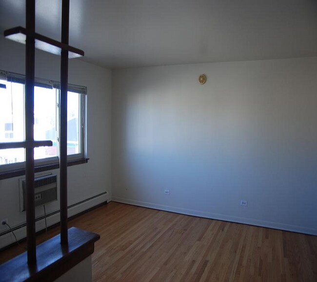 Building Photo - 9229 Jill Ln