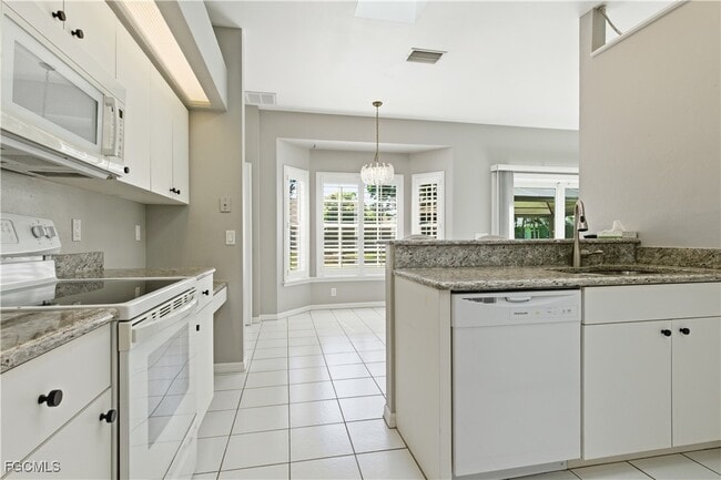 Building Photo - 318 SE 21st St