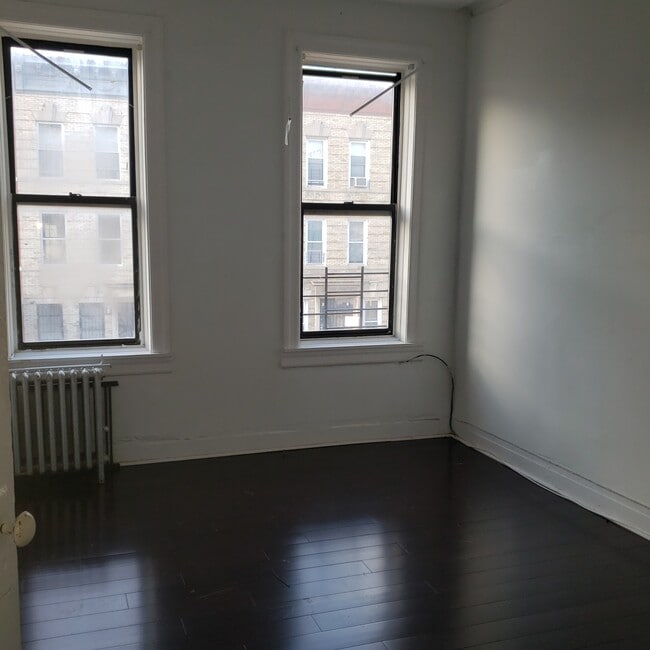 Building Photo - 278 Chauncey St
