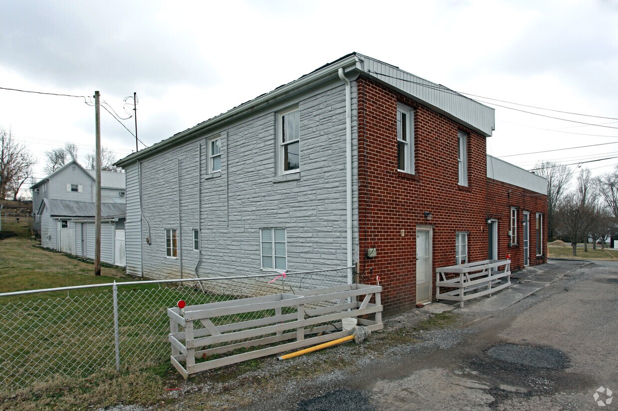 500 Winchester St, Rockwood, TN 37854 Apartments in Rockwood, TN