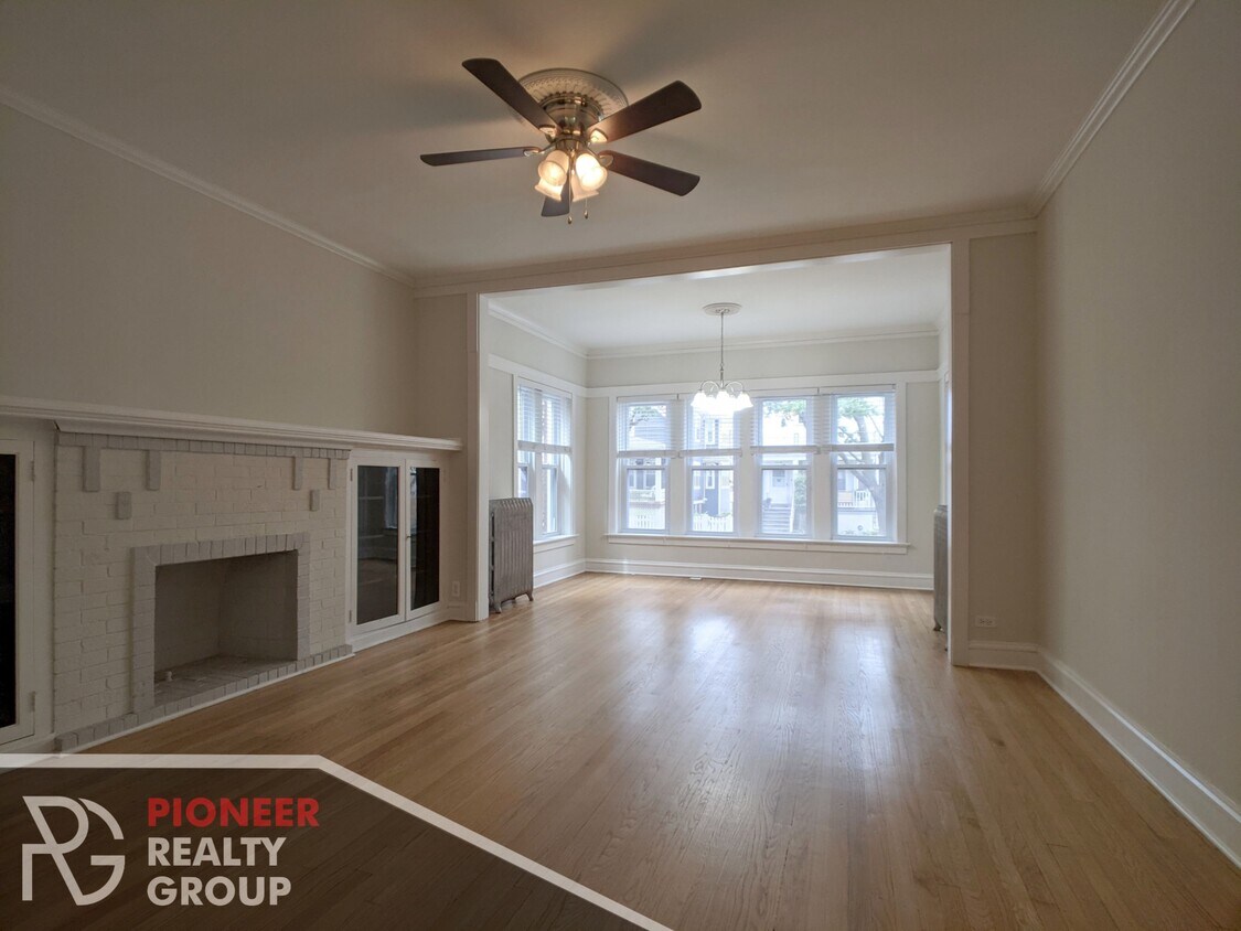 Foto principal - 2109 W Eastwood Ave