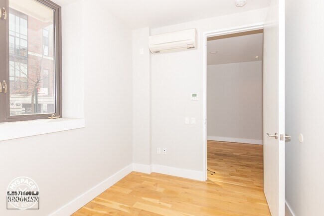 Foto del edificio - 69 Ten Eyck St