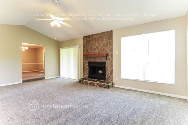 Building Photo - 2466 Ridgecrest Ave