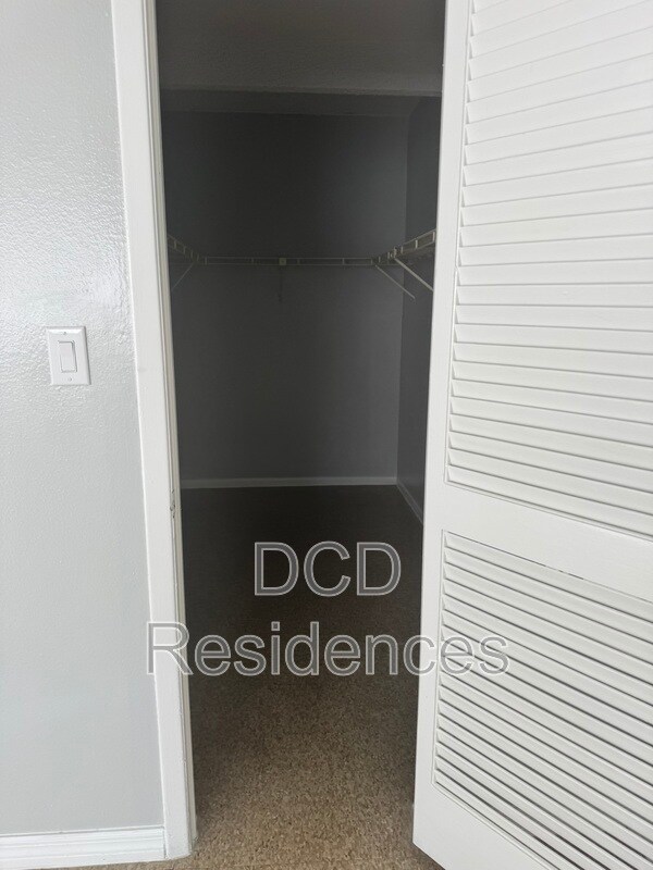 Foto del edificio - 5514 Wood Forest Dr