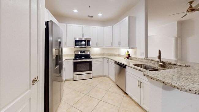 Building Photo - 14065 Black Beauty Dr