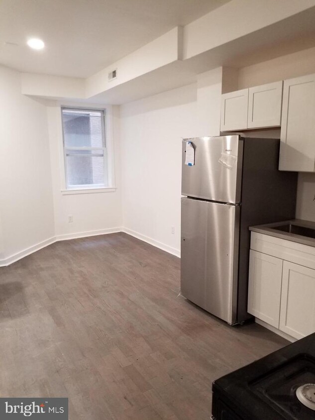 Primary Photo - 528 N 34th St