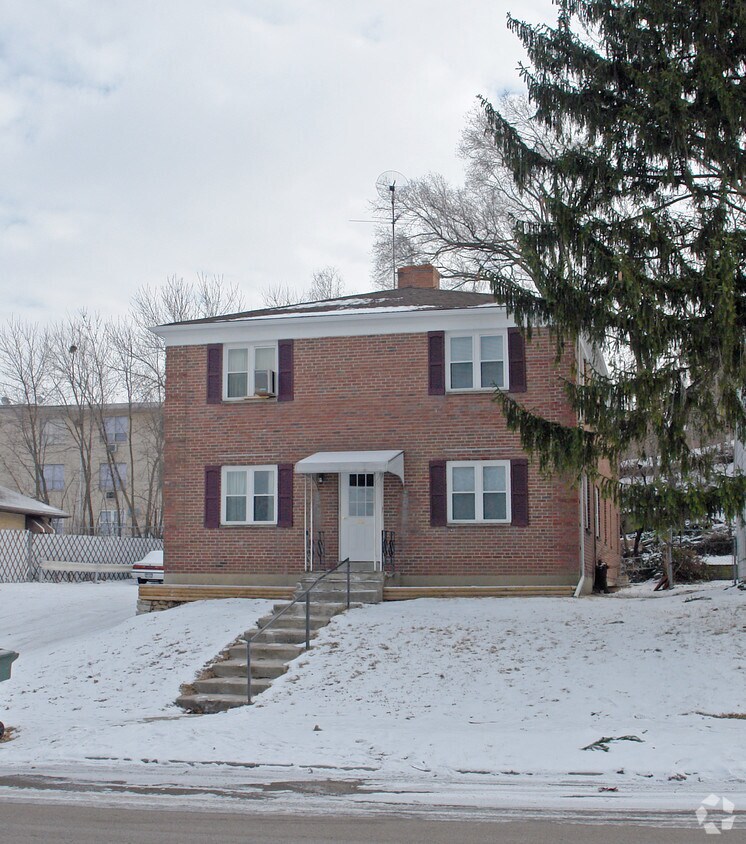 Building Photo - 12 S Westview Ave