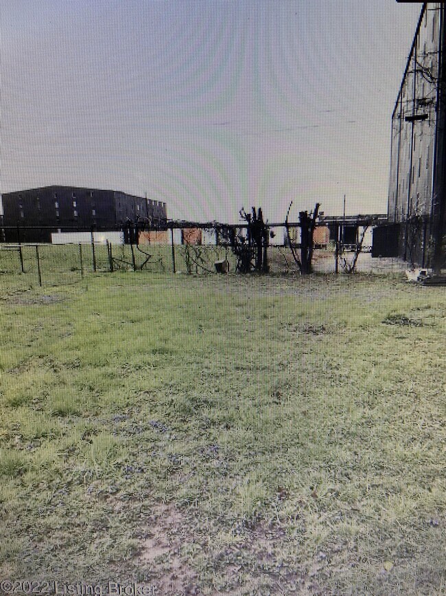 Building Photo - 803 Bartley Ave