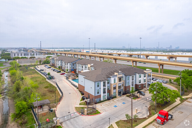 Aerial Photo - Palladium Dallas Stemmons