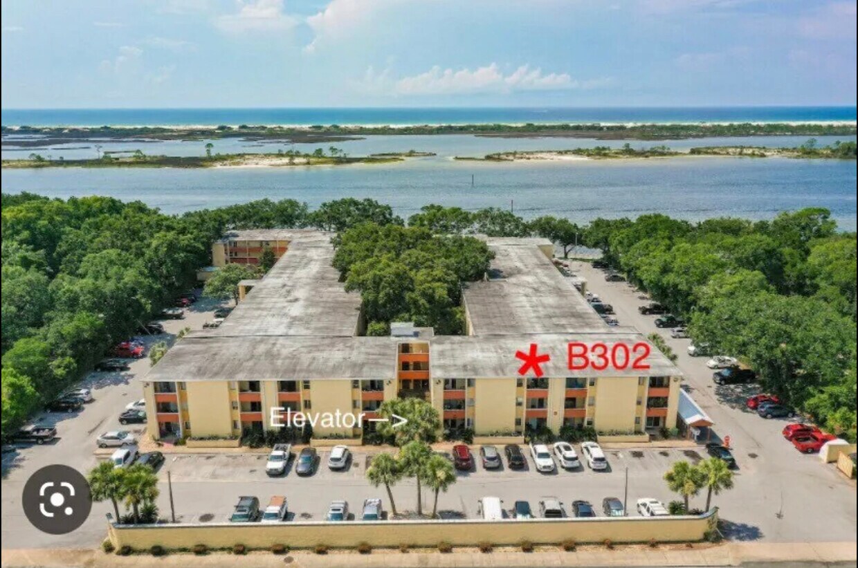 209 Miracle Strip Pkwy, Mary Esther, FL 32569 Townhome Rentals in