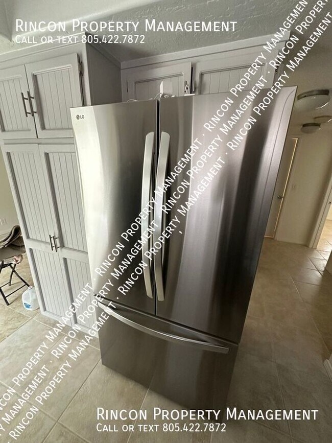 Building Photo - 2 Bedroom/ 1 Bath Condo *Convenient Locati...