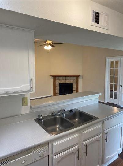 Building Photo - 3048 Navarro Ln