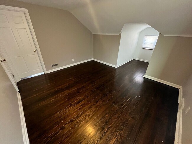 Building Photo - 1809 Bluefield Pl