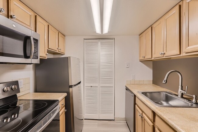 Foto del edificio - Sweet 1bed/1bath Condo in Mapleton Hill Ne...