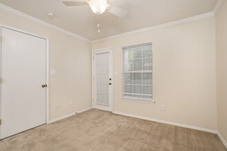 Building Photo - Dunwoody Ridge